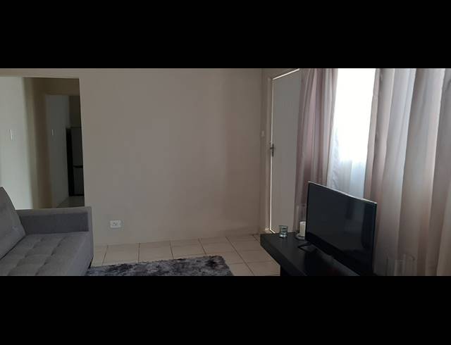 1 bed property to rent in SUNNYRIDGE